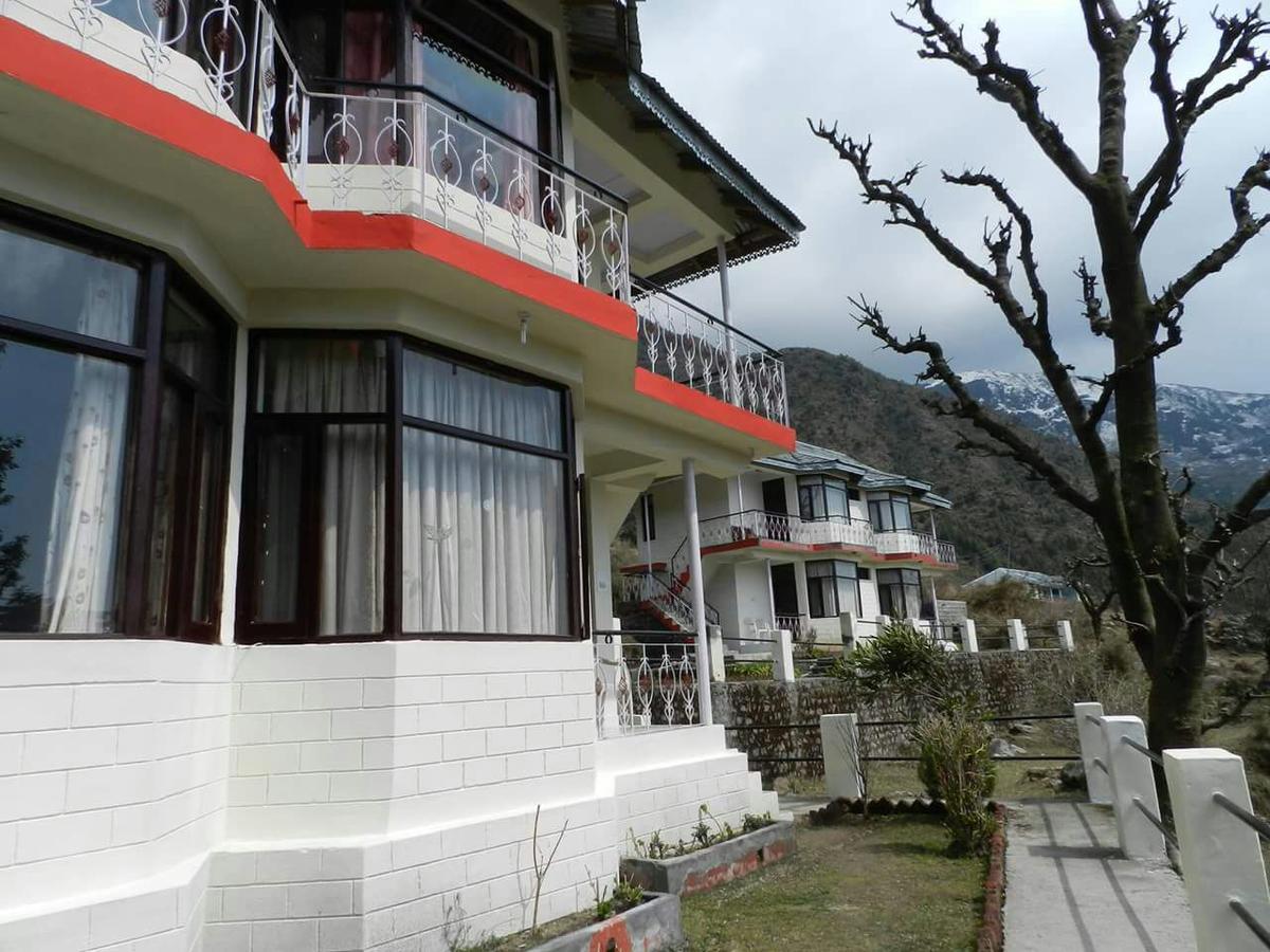 Hotel Shivalay Dharamshala Esterno foto