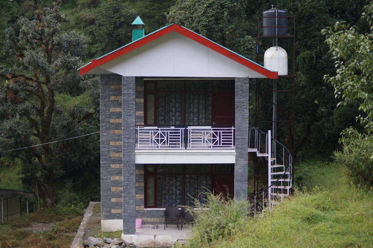 Hotel Shivalay Dharamshala Esterno foto